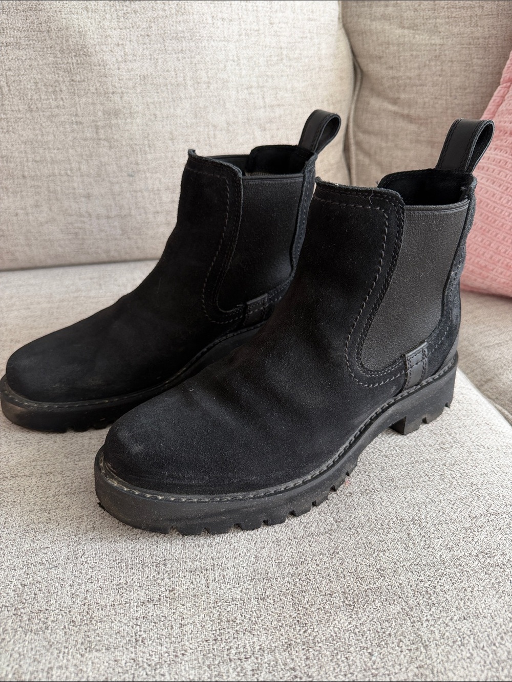 Ariat Wexford Lug Sole Waterproof Black Suede Chelsea Ankle Boots Sz 8